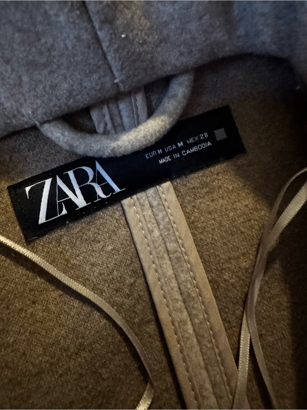 Zara Cream Belted Trench Coat with Hood - Picture 3 of 5